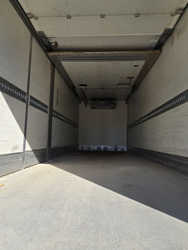 Iveco Stralis, снимка 4 - Камиони - 52447444