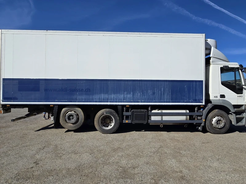 Iveco Stralis, снимка 3 - Камиони - 52447444
