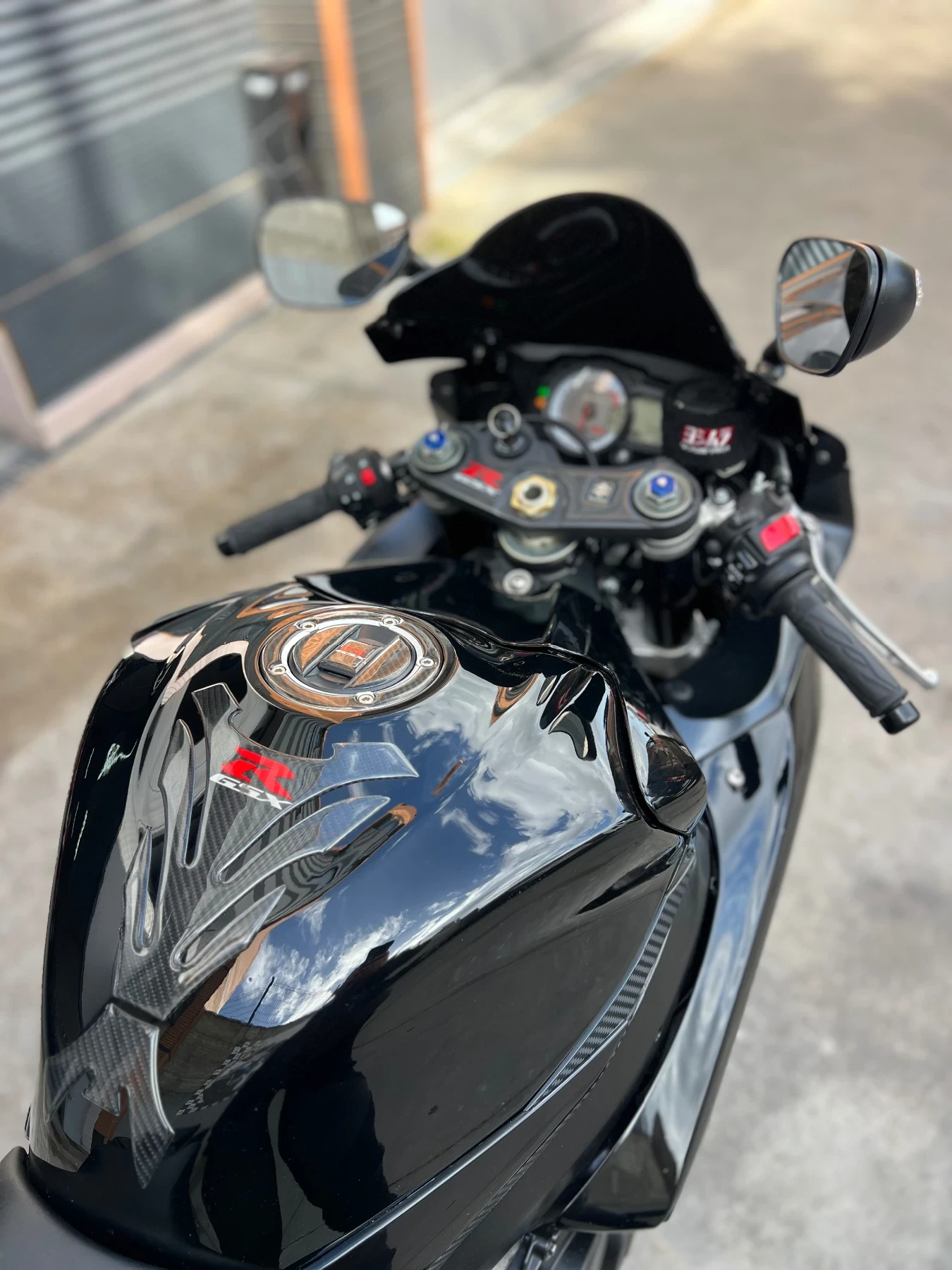 Suzuki Gsxr K8 750 - изображение 4