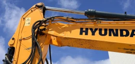 Багер Hyundai HX 220 L, снимка 6