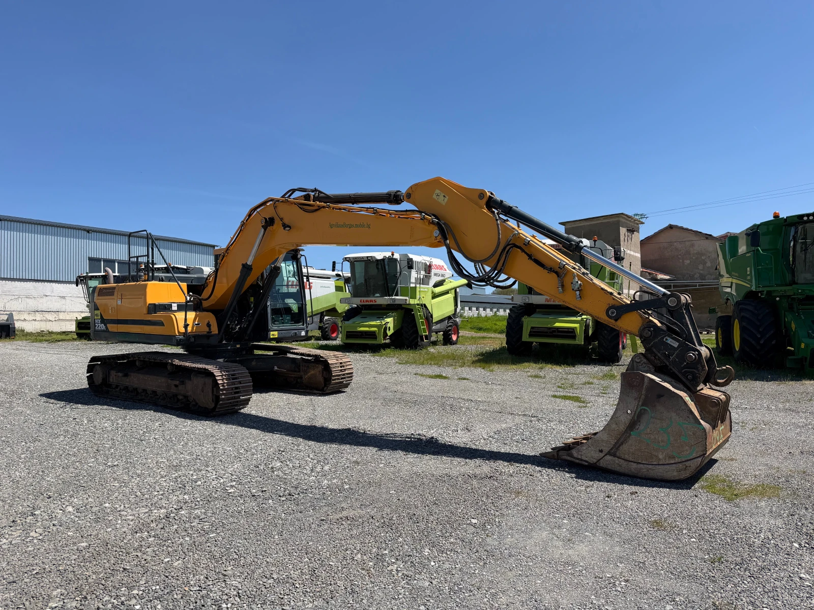 Багер Hyundai HX 220 L 2-КОФИ ЛИЗИНГ