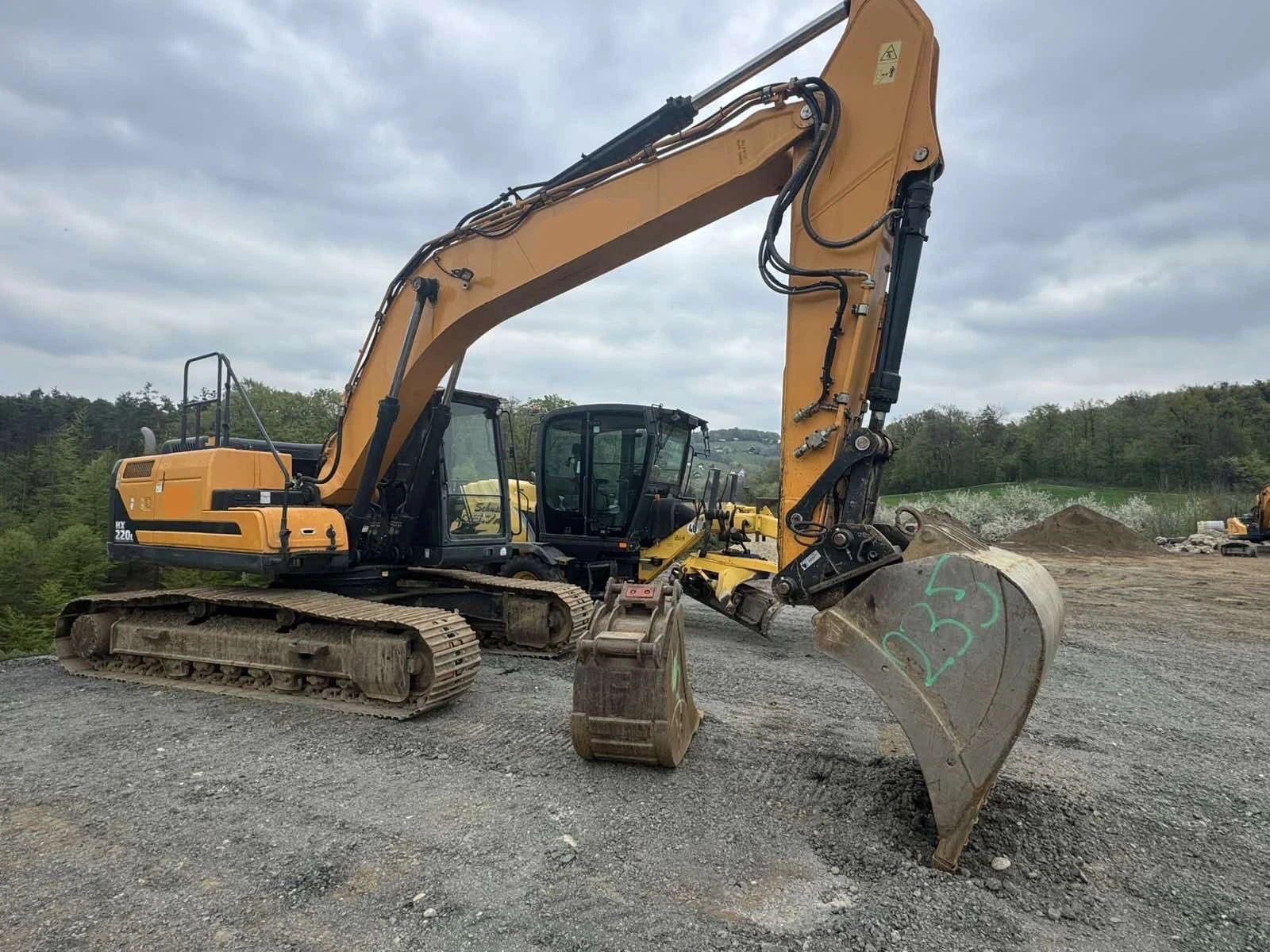 Багер Hyundai HX 220 L 2-КОФИ ЛИЗИНГ, снимка 4 - Индустриална техника - 54205428