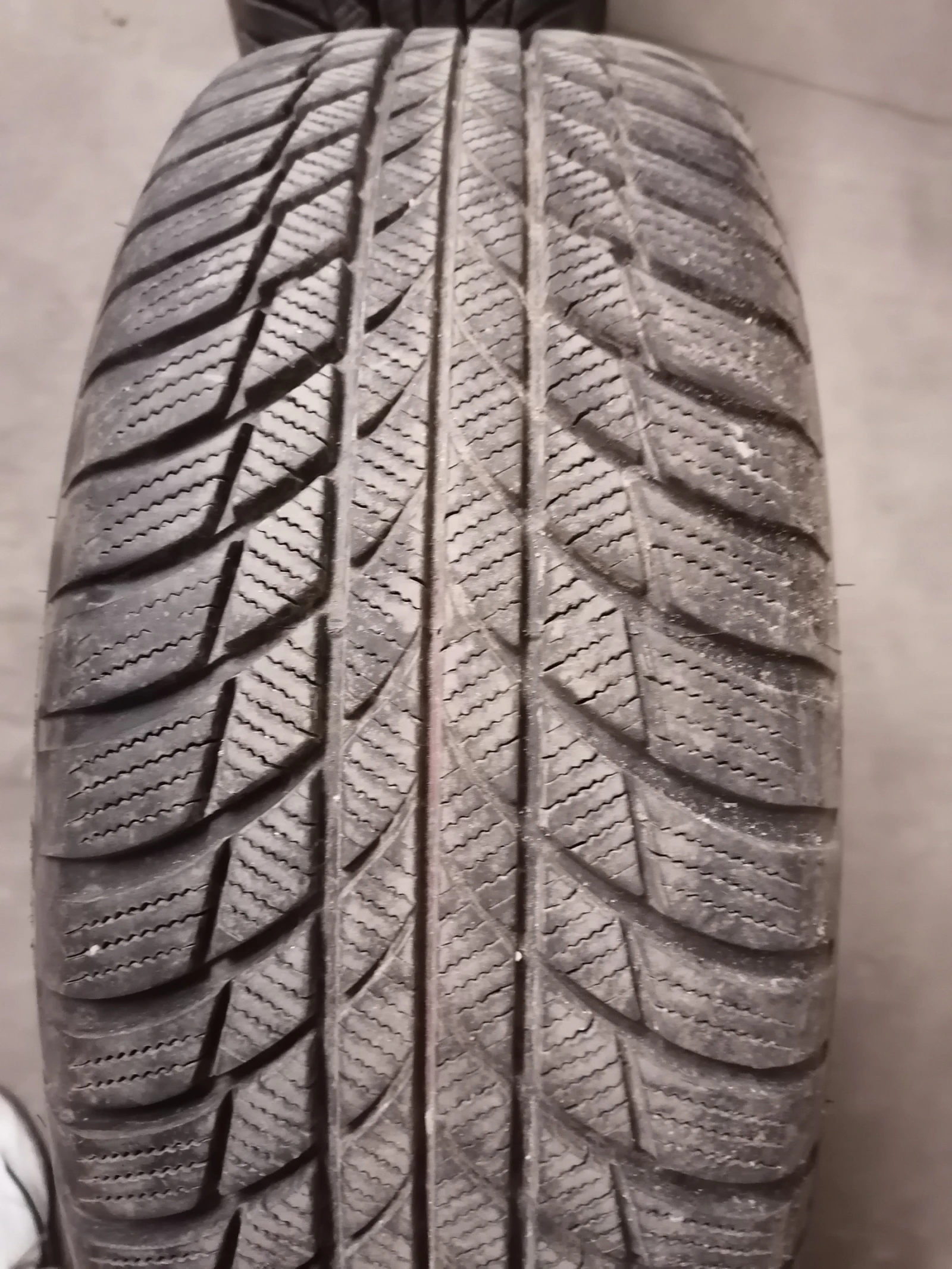 ���� 205/60R16 | Mobile.bg � ����������� 2