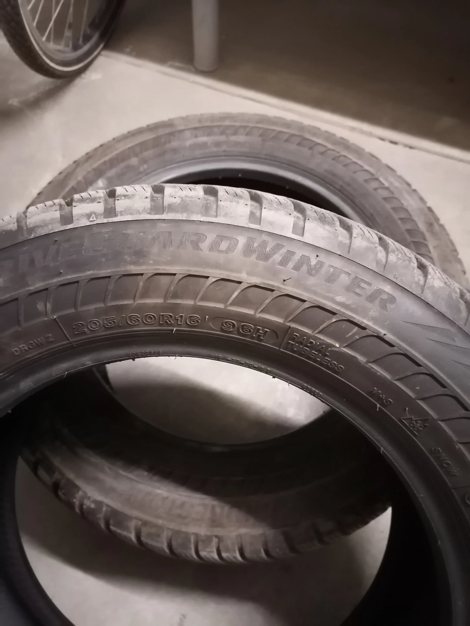 ���� 205/60R16 | Mobile.bg � ����������� 5