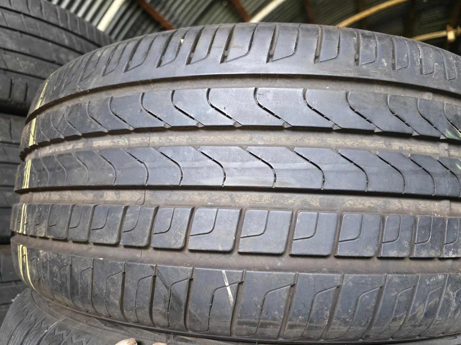 Гуми Летни 255/45R20, снимка 2 - Гуми и джанти - 55482467