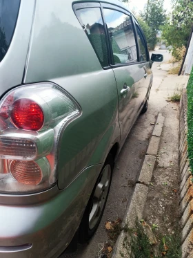 Toyota Corolla verso 2.2  D-4D 136к.с. 7 местна , снимка 4