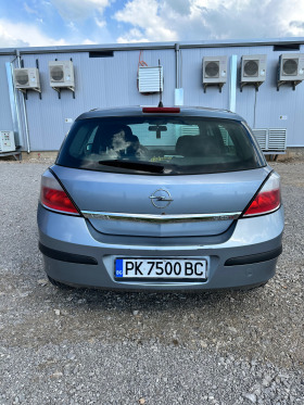 Opel Astra, снимка 1 - Автомобили и джипове - 45484544