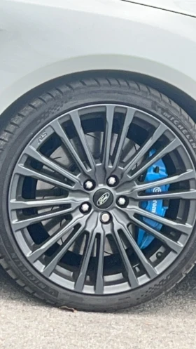 Обява за продажба на Ford Focus RS 2.3 ~59 999 лв. - изображение 8 | Auto.bg Обява за продажба на Ford Focus RS 2.3 ~59 999 лв. - изображение 8