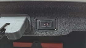 Audi A8 4.2TDI/4x4/Пълна сервизна история !!! - 16200 € / 31684.45 лв. - 89289602 17