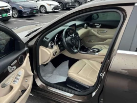 Mercedes-Benz C 300 * CARFAX * ПРЕДСТАВИТЕЛСТВО * КЛИП НА МОТОРА | Auto.bg — изображение 5