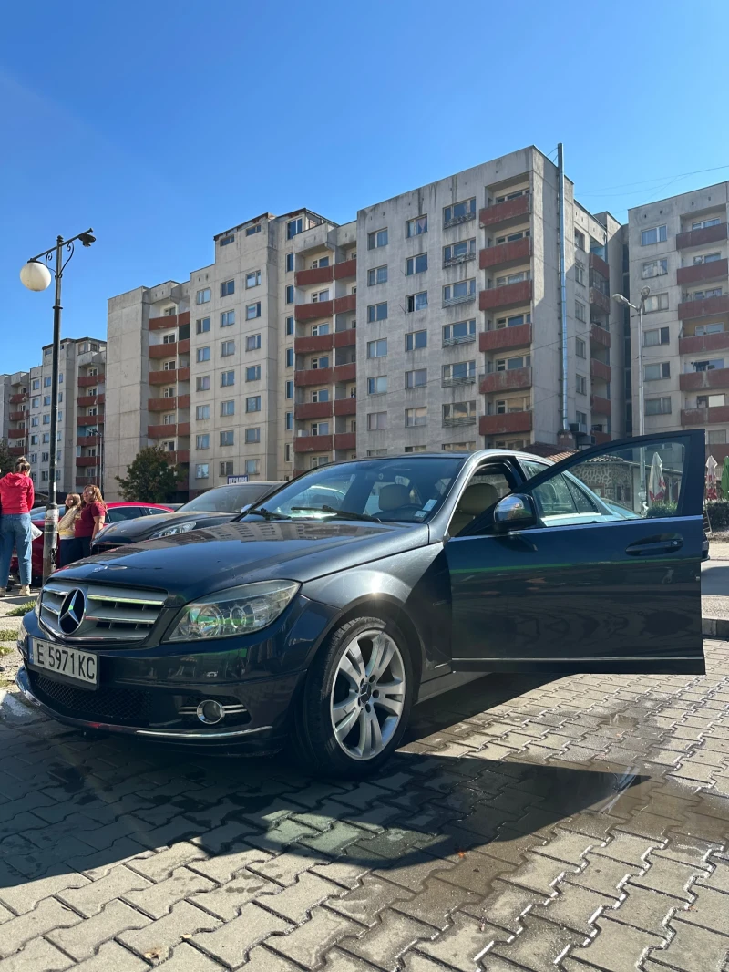 Mercedes-Benz 220 Avangarde CDI - LONG NAVI, снимка 2 - Автомобили и джипове - 47641789