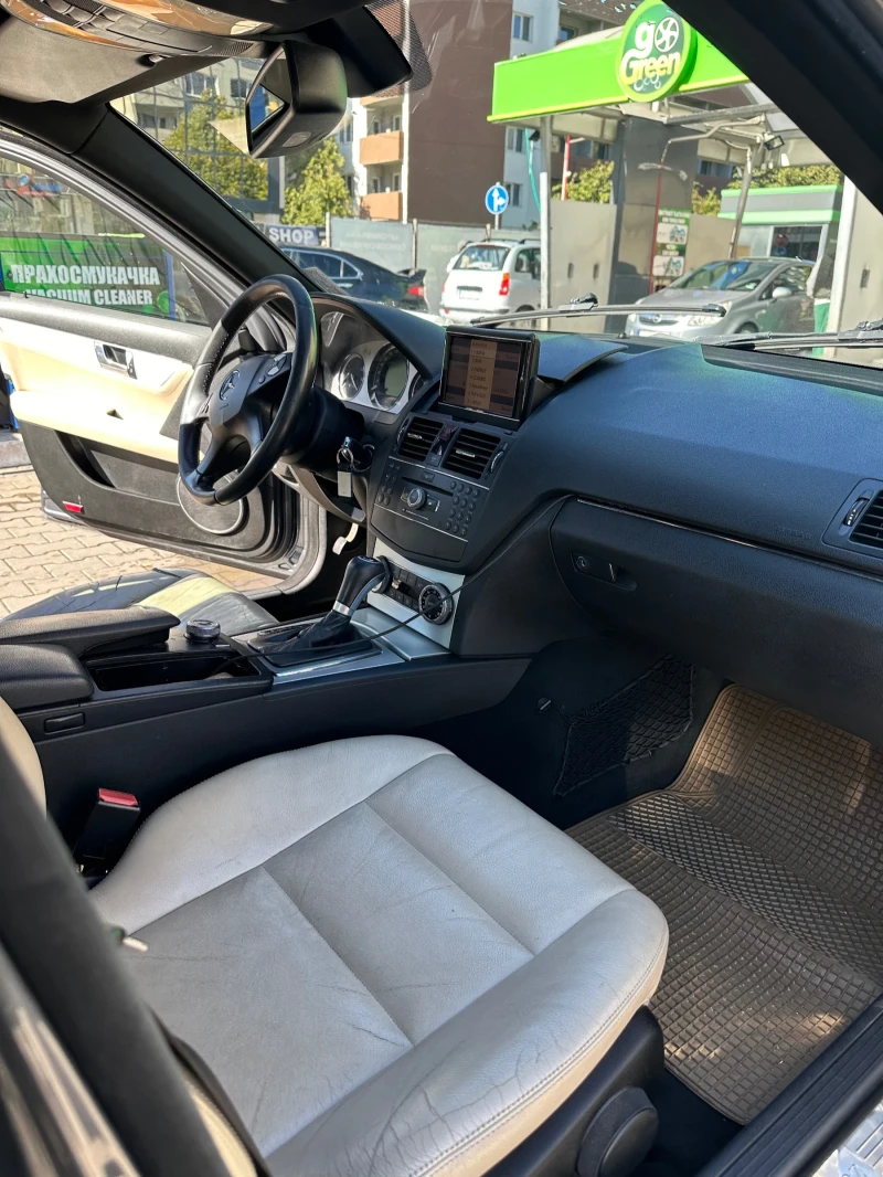 Mercedes-Benz 220 Avangarde CDI - LONG NAVI, снимка 4 - Автомобили и джипове - 47641789