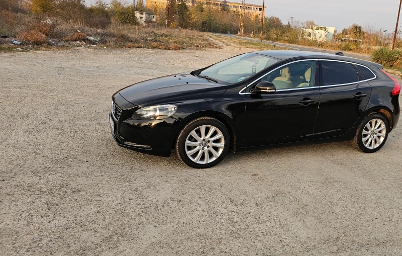 Volvo V40 1.6 hdi 114кс., снимка 3 - Автомобили и джипове - 47908113