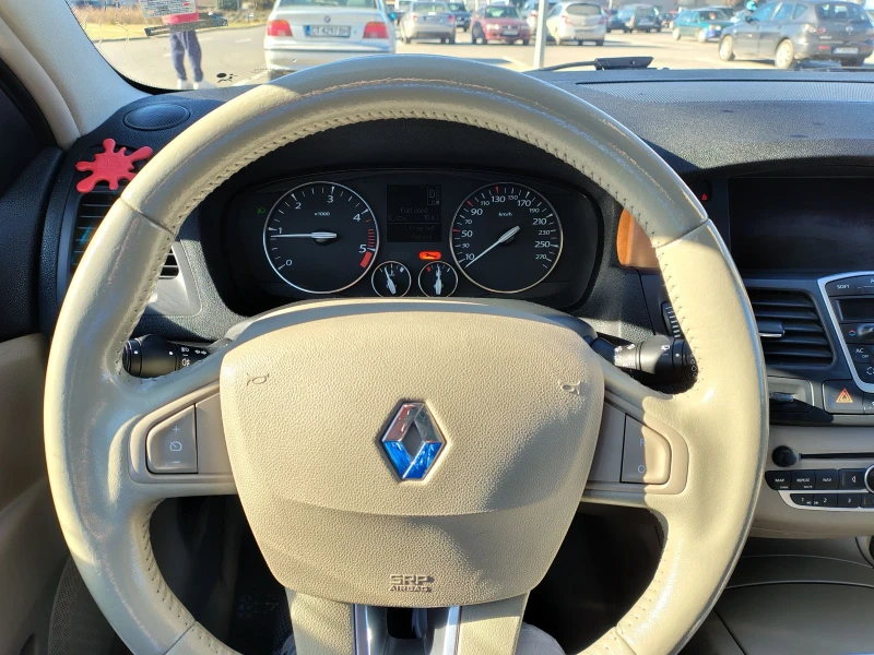 Renault Laguna 2.0 dci 150hp, снимка 12 - Автомобили и джипове - 48562391