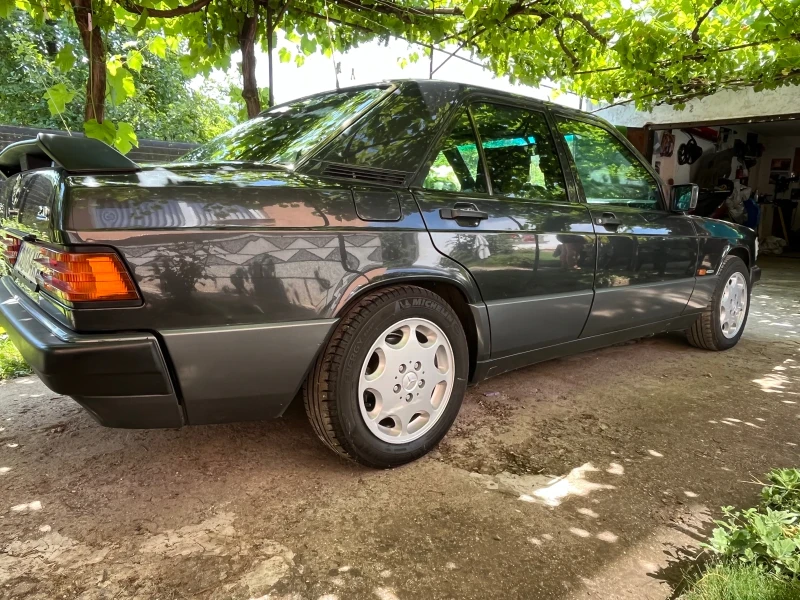 Mercedes-Benz 190 2.0, снимка 2 - Автомобили и джипове - 48709559