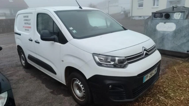 Citroen Berlingo, снимка 3 - Автомобили и джипове - 48756913