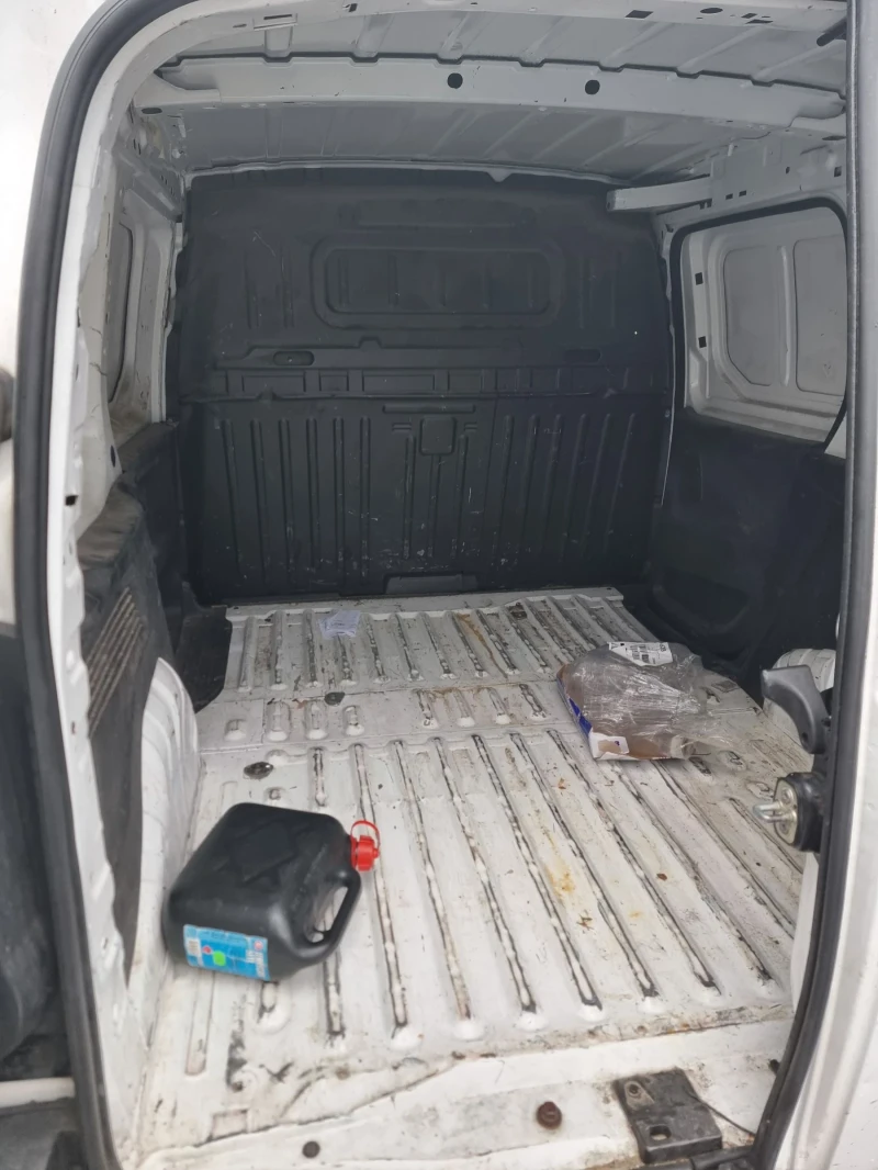 Citroen Berlingo, снимка 14 - Автомобили и джипове - 48756913