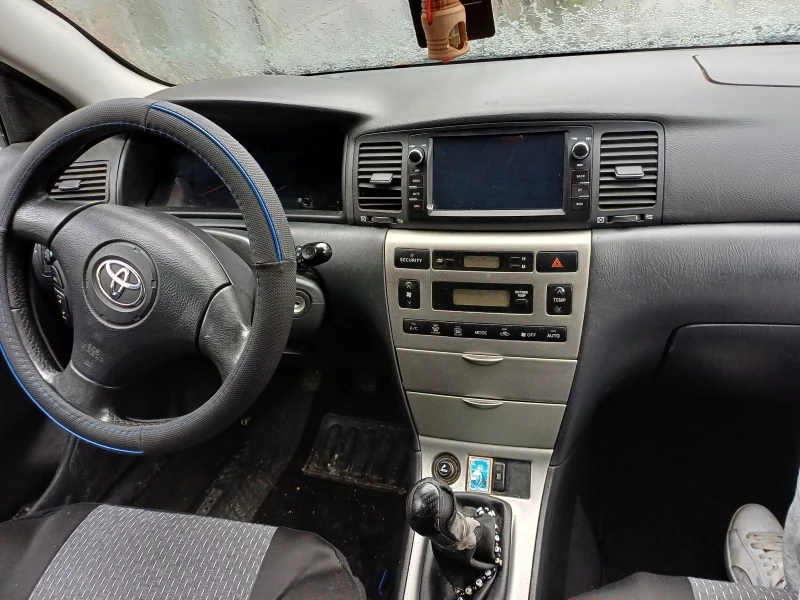 Toyota Corolla 2.0, снимка 5 - Автомобили и джипове - 48925939