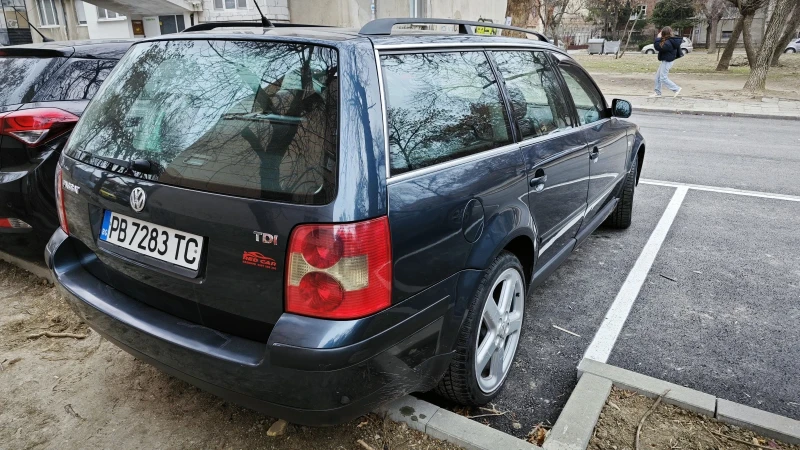 VW Passat, снимка 3 - Автомобили и джипове - 49263275