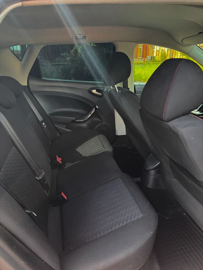 Seat Ibiza FR 2.0TDI, снимка 12 - Автомобили и джипове - 50609985