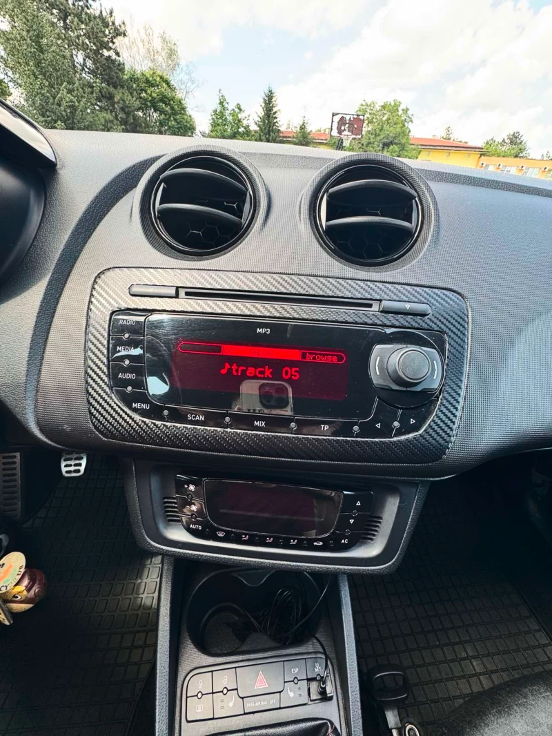 Seat Ibiza FR 2.0TDI, снимка 8 - Автомобили и джипове - 50609985