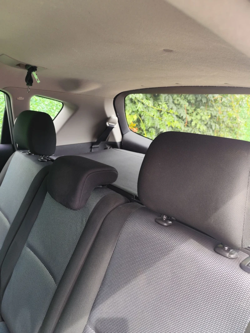 Toyota Corolla verso 2.2  D-4D 136к.с. 7 местна , снимка 6 - Автомобили и джипове - 51709701