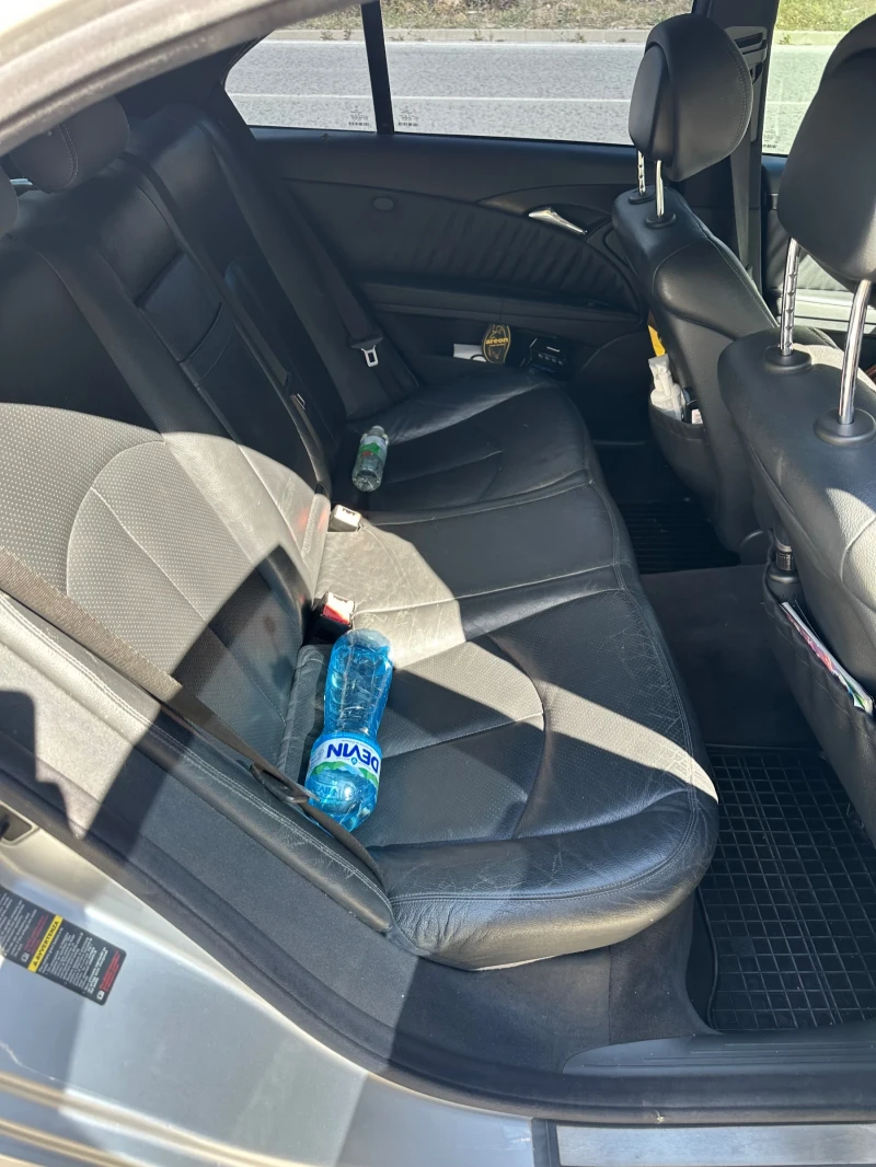 Mercedes-Benz E 270 Avangard, снимка 9 - Автомобили и джипове - 52229398