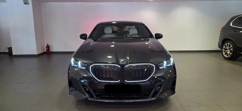 BMW i5 M eDrive , снимка 2 - Автомобили и джипове - 52476903