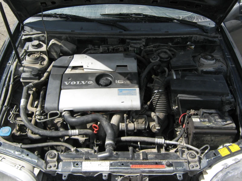 Volvo V40 1.6/1.8/2.0 На части, снимка 5 - Автомобили и джипове - 52927479