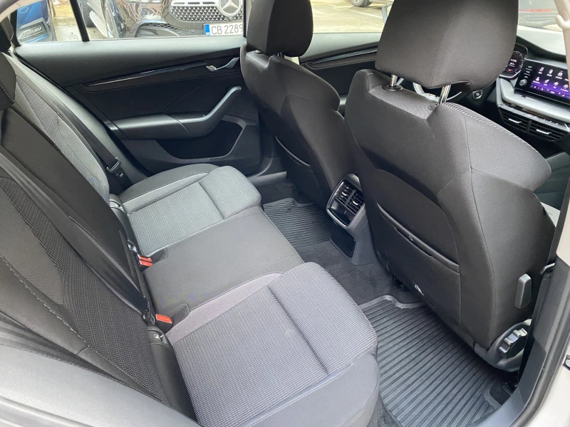 Skoda Octavia 1.5 TSI/150кс./Ambition/Combi, снимка 13 - Автомобили и джипове - 52978696