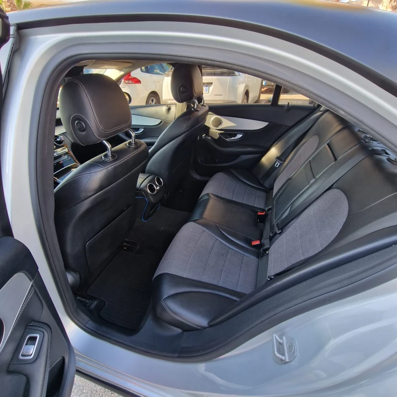 Mercedes-Benz C 220, снимка 16 - Автомобили и джипове - 53262898