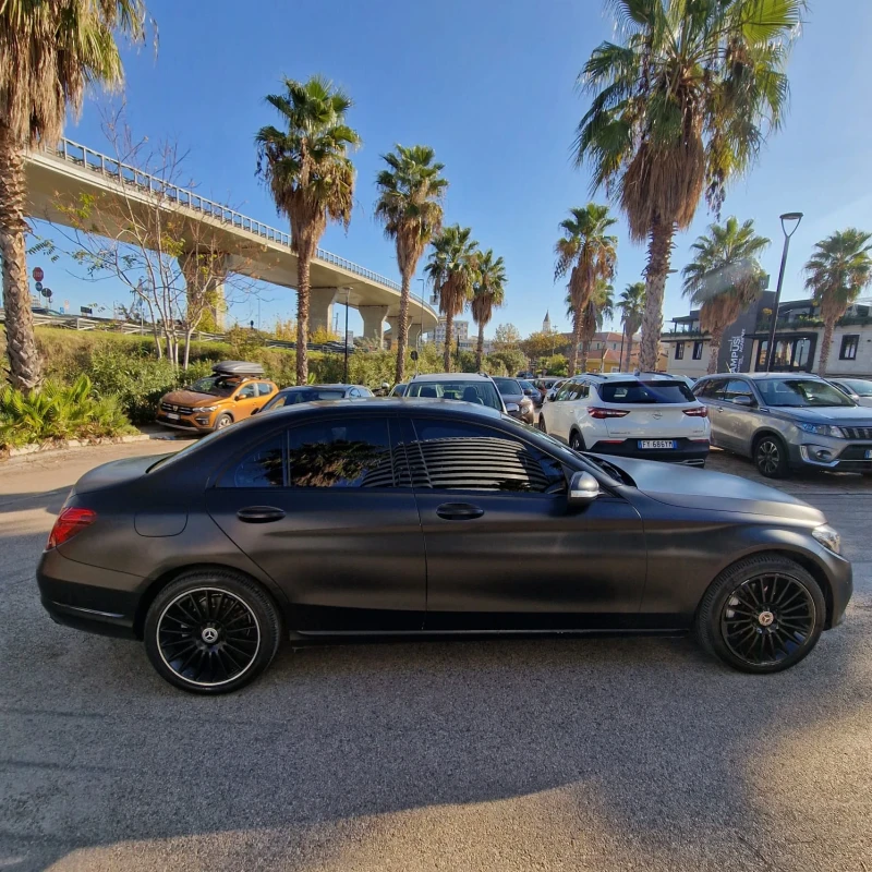 Mercedes-Benz C 220, снимка 11 - Автомобили и джипове - 53262898