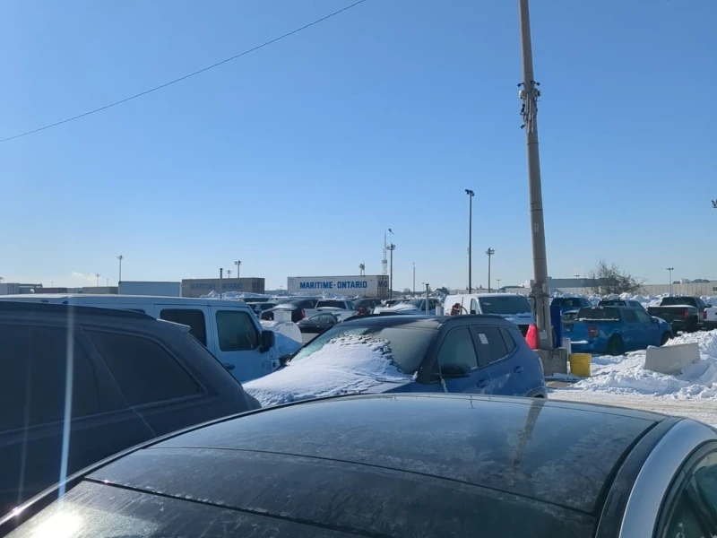 Mercedes-Benz C 43 AMG / 360 / BURMESTER / PANO / ПАМЕТИ /ПОДГРЕВИ/CARFAX, снимка 6 - Автомобили и джипове - 53342608