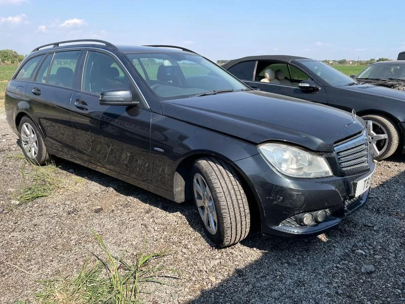 Mercedes-Benz C 220 651 фейслифт 160000 км, снимка 3 - Автомобили и джипове - 34208892