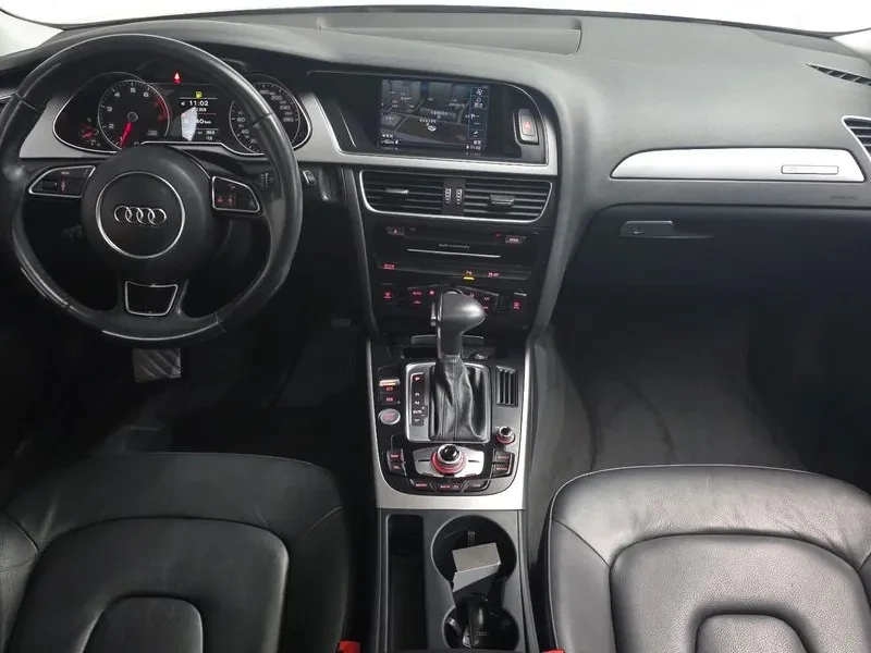 Audi A4 2.0 TFSI Quattro, снимка 7 - Автомобили и джипове - 54143644