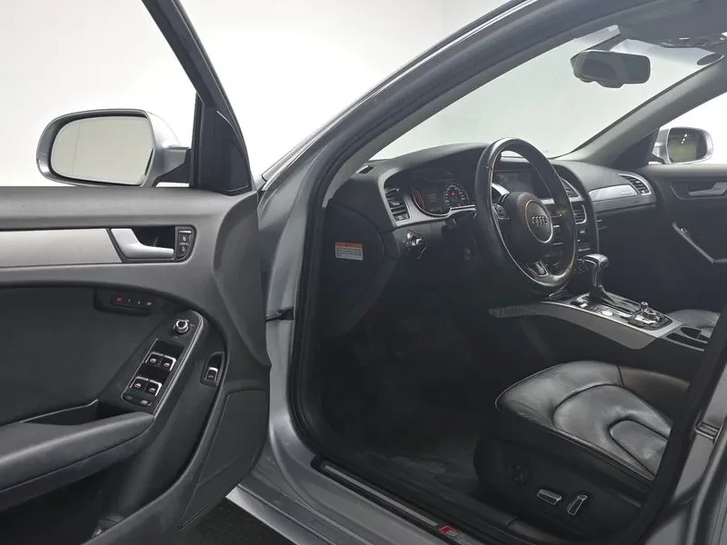 Audi A4 2.0 TFSI Quattro, снимка 11 - Автомобили и джипове - 54143644