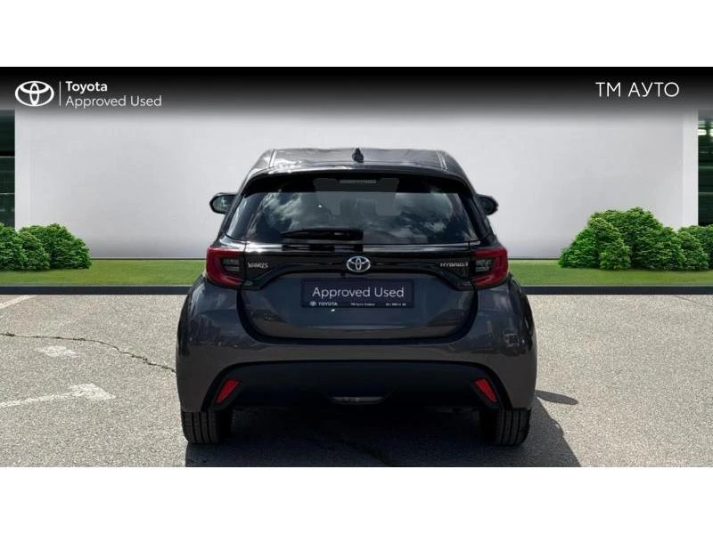 Toyota Yaris 1.5HSD TEAM D, снимка 4 - Автомобили и джипове - 54750451