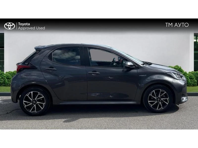 Toyota Yaris 1.5HSD TEAM D, снимка 17 - Автомобили и джипове - 54750451