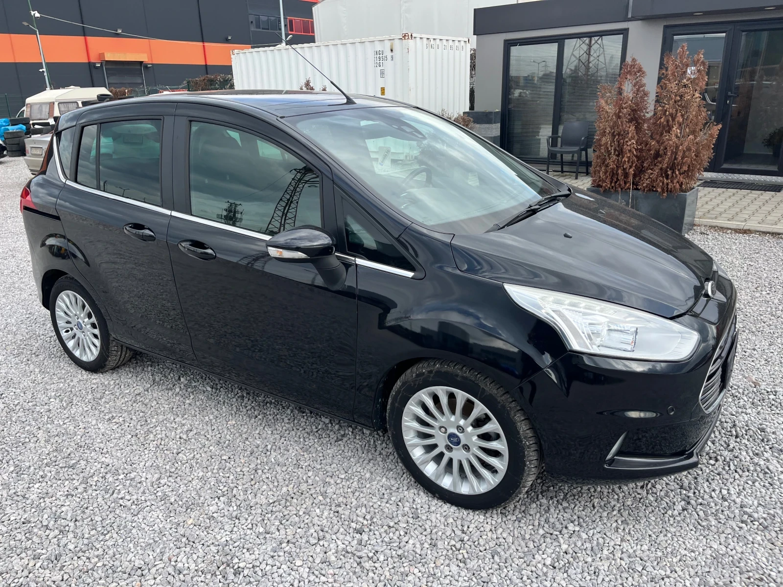 Ford B-Max 1.0i-100k.c. TITANIUM /87000km., Панорама, Камера/ - изображение 7