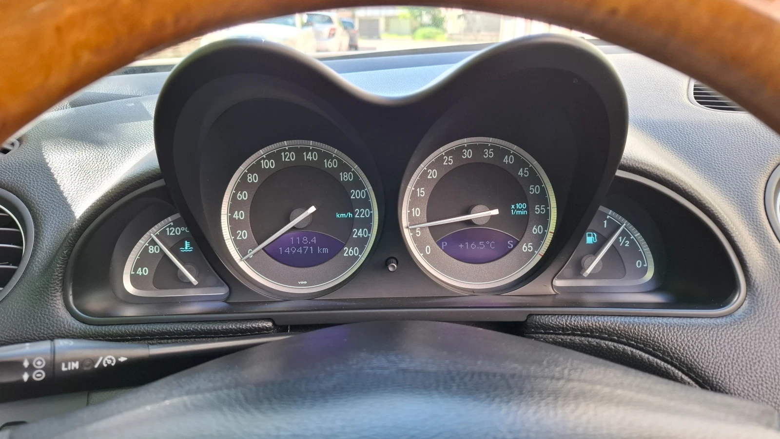 Mercedes-Benz SL 500  - изображение 10