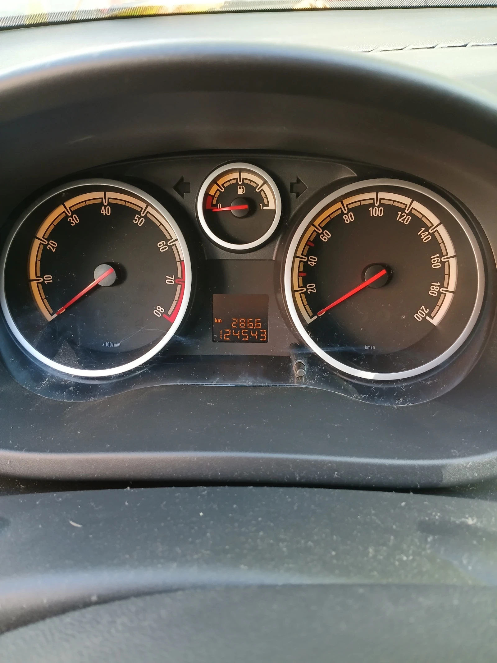 Opel Corsa  - изображение 10