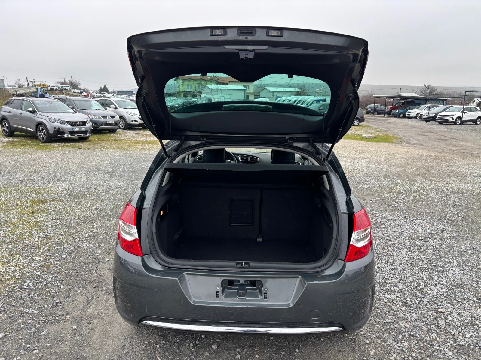 Citroen C4 1.6 E-HDi - изображение 9