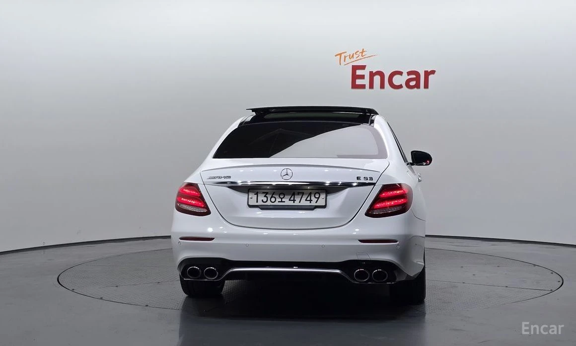 Mercedes-Benz E 53 AMG  - изображение 4