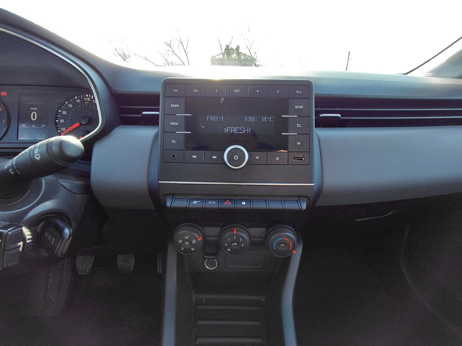 Renault Clio 1.0 Tce /91�.�/Life | Mobile.bg � ����������� 12