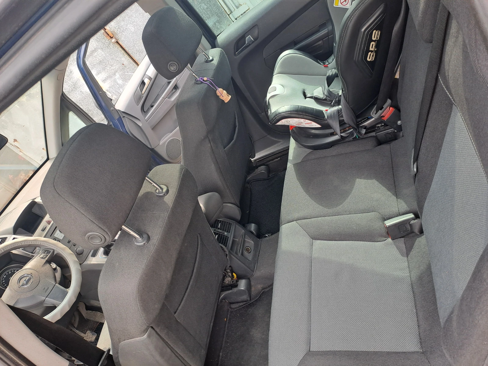 Opel Zafira B 1.9 CDTI НОВ СЪЕДНИТЕЛ/ОБСЛУЖЕНА/КЛИМАТИК, снимка 7 - Автомобили и джипове - 53986408