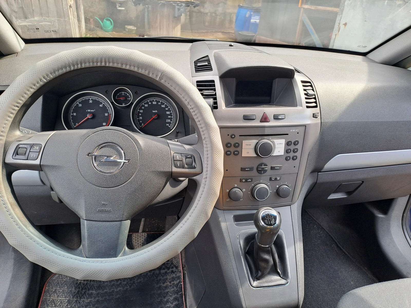 Opel Zafira B 1.9 CDTI НОВ СЪЕДНИТЕЛ/ОБСЛУЖЕНА/КЛИМАТИК, снимка 6 - Автомобили и джипове - 53986408