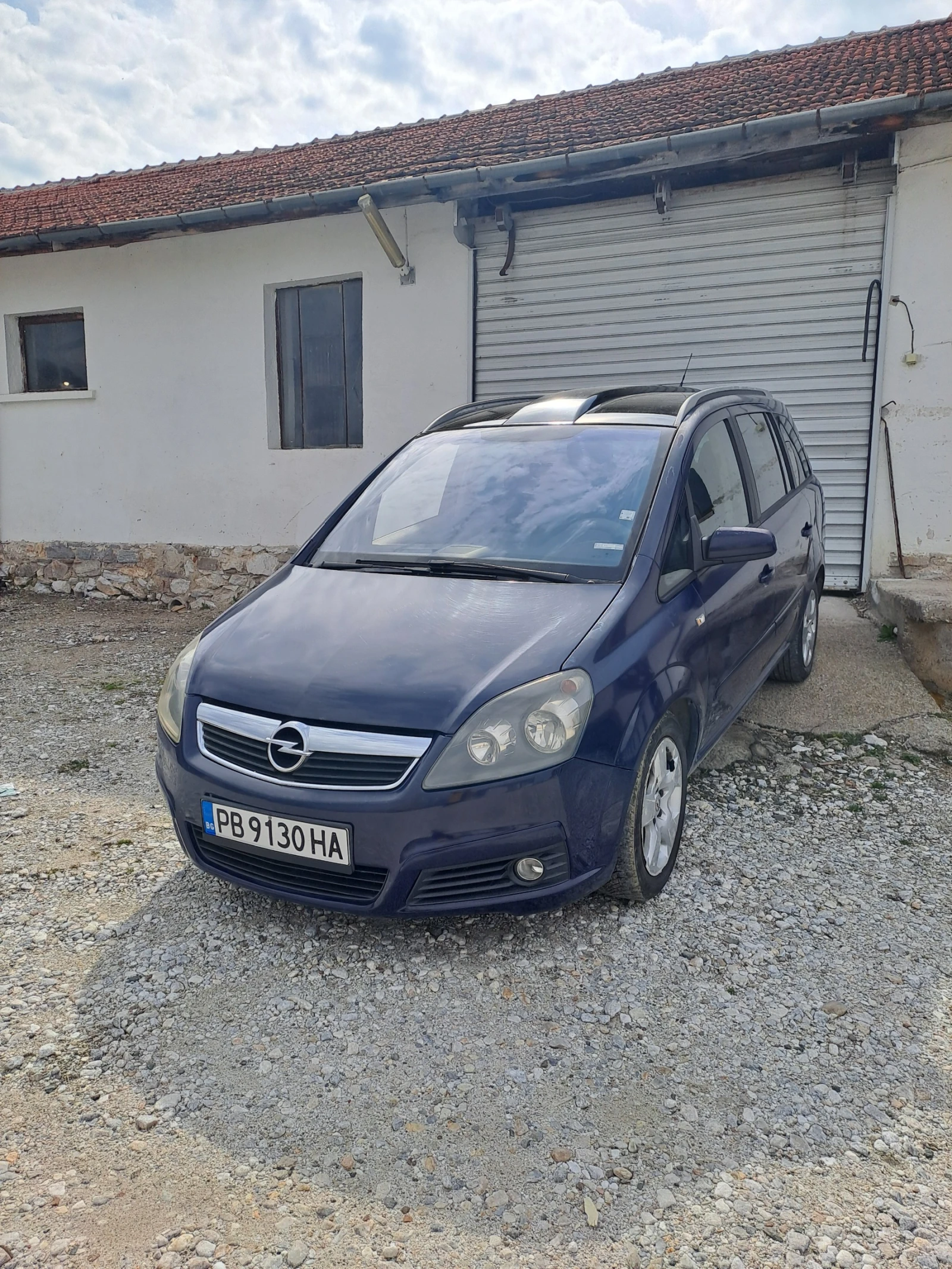 Opel Zafira B 1.9 CDTI НОВ СЪЕДНИТЕЛ/ОБСЛУЖЕНА/КЛИМАТИК