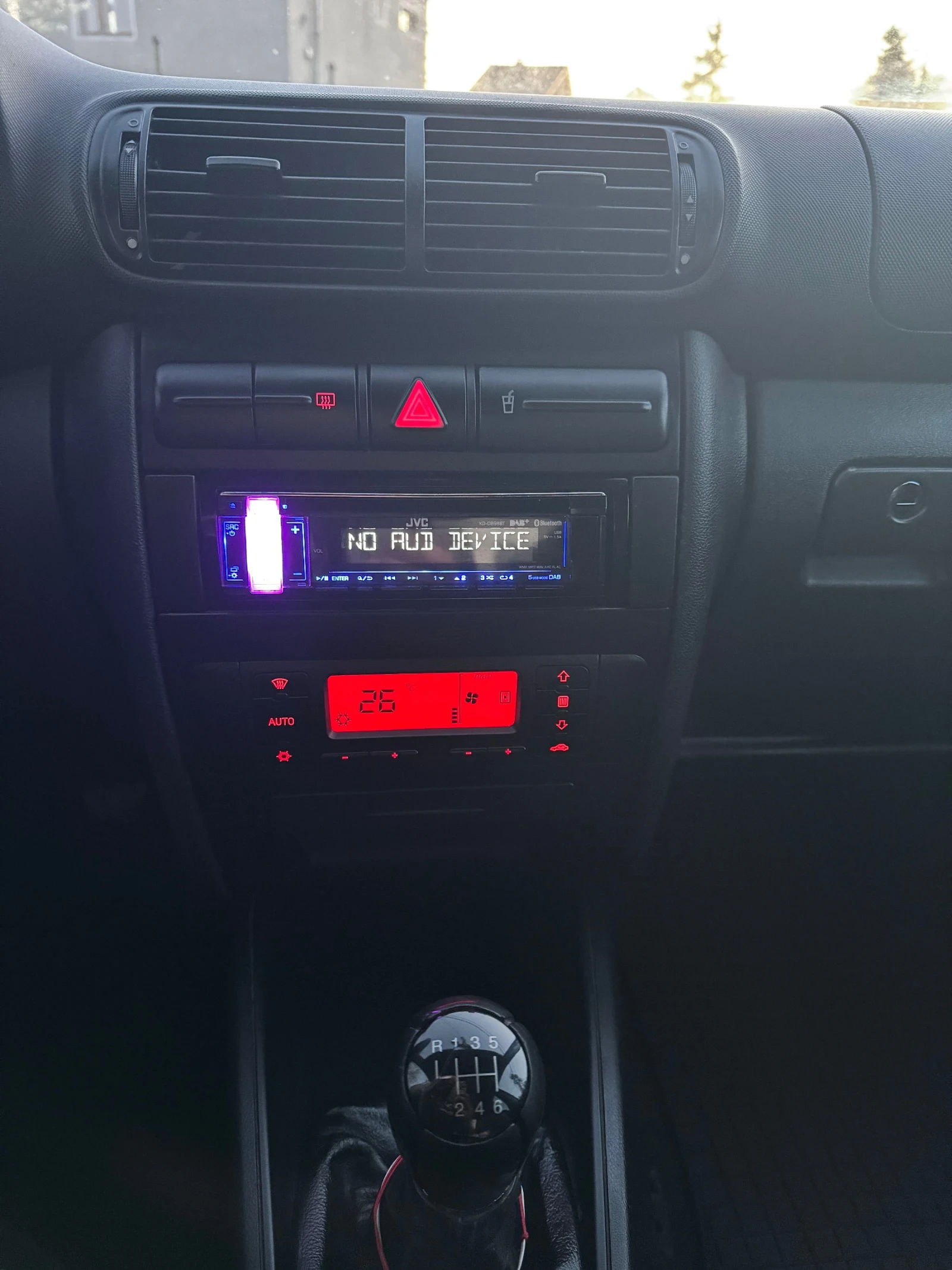 Seat Leon 1.9 TDI 150, снимка 9 - Автомобили и джипове - 54233831