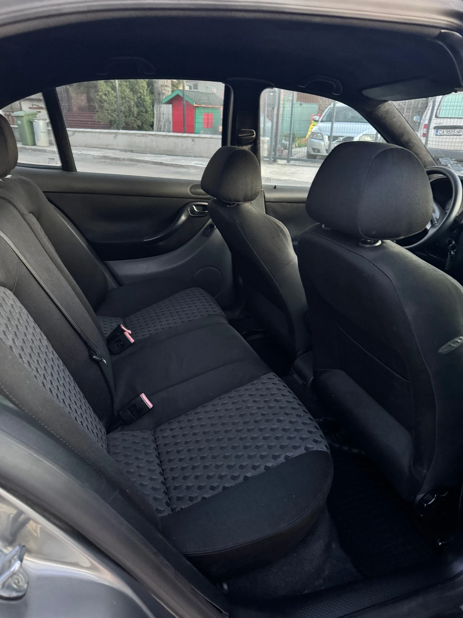 Seat Leon 1.9 TDI 150, снимка 12 - Автомобили и джипове - 54233831