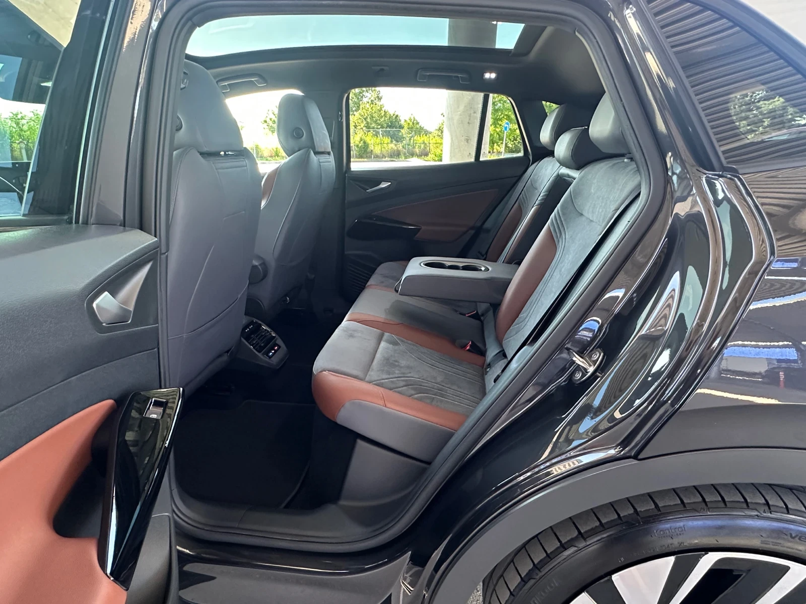 VW ID.4 PRO 1St MAX/MATRIX/PANO/HEAD UP/360/Keyless/МАСАЖ, снимка 12 - Автомобили и джипове - 54714907